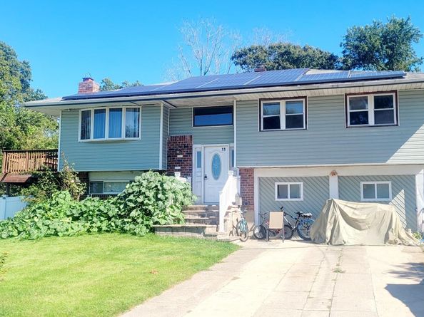 11 Churchill Drive, Brentwood NY 11717