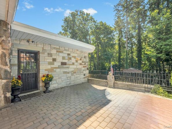 122 Dawn Road, Rocky Point NY 11778
