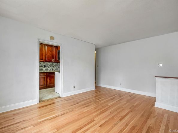 6703 136th Street B, Bayside NY 11367