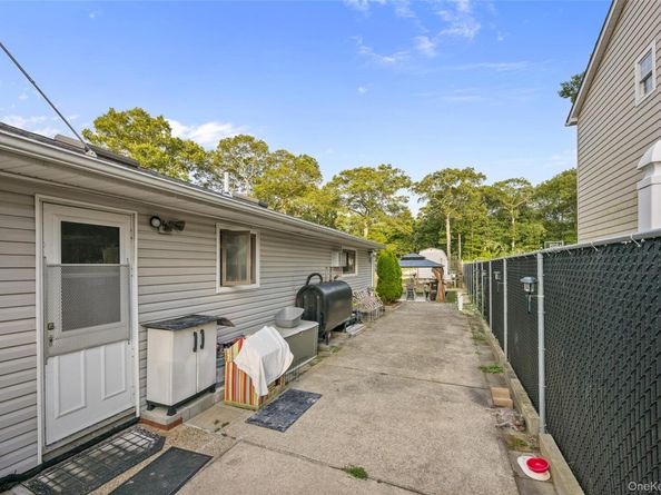 87 Biltmore Drive, Mastic Beach NY 11951