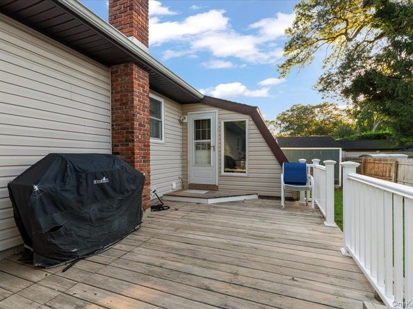 212 Locust Drive, Rocky Point NY 11778