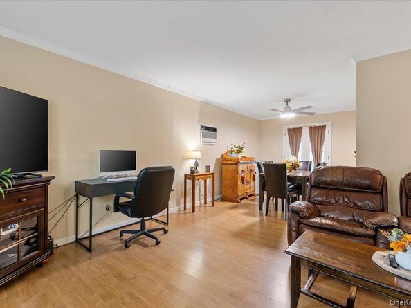 212 Locust Drive, Rocky Point NY 11778
