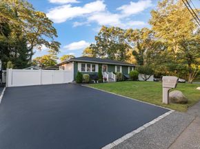 212 Locust Drive, Rocky Point NY 11778
