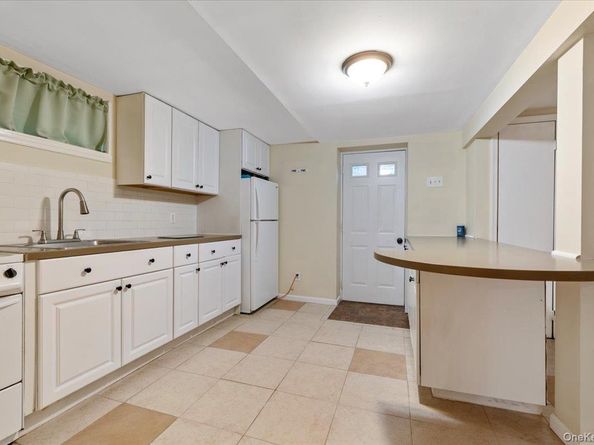 212 Locust Drive, Rocky Point NY 11778