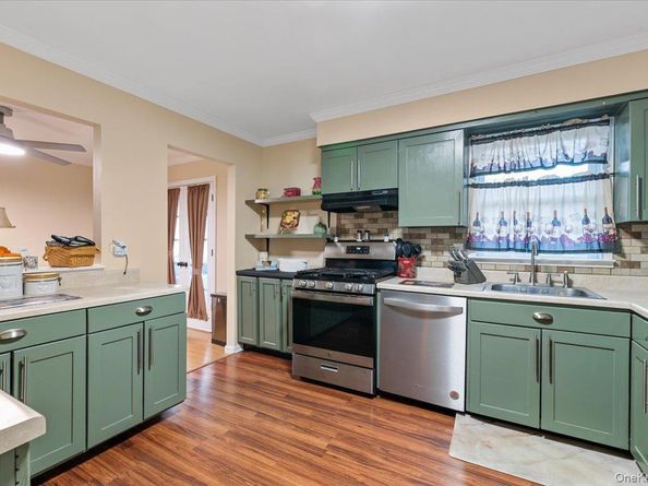 212 Locust Drive, Rocky Point NY 11778