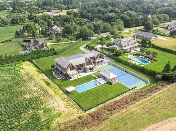 58 Clearview Farm Road, Southampton NY 11968