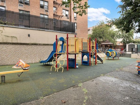 2800 Coyle 622, Brooklyn NY 11235