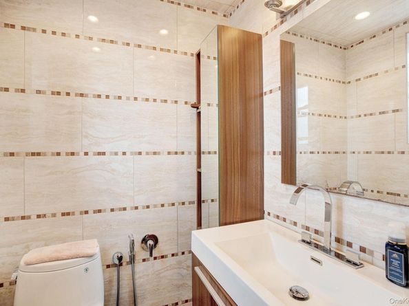 2800 Coyle 622, Brooklyn NY 11235