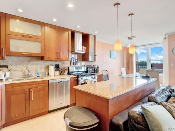 2800 Coyle 622, Brooklyn NY 11235