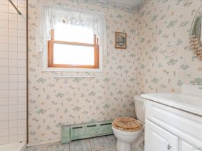 17 Alden Park 17, Bronx NY 10465