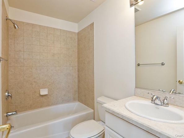 421 Northview Court 421, Peekskill NY 10566
