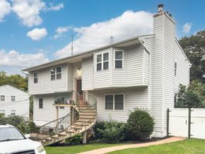 129 Berkshire Drive, Farmingville NY 11738