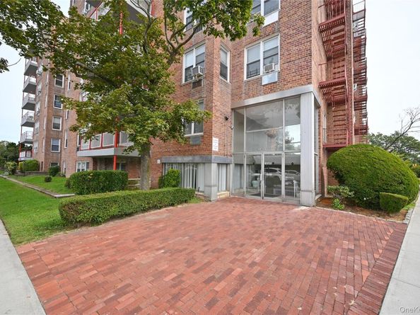 34-25 150th Place 2C, Flushing NY 11354