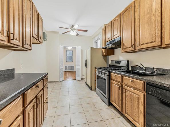 3530 Henry Hudson Parkway E 2C, Bronx NY 10463