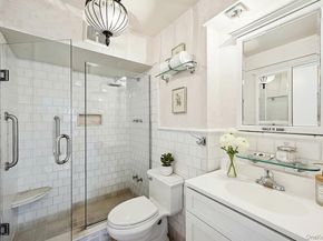 166-25 Powells Cove Boulevard 3F, Beechhurst NY 11357