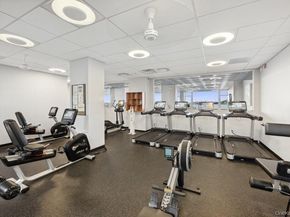 166-25 Powells Cove Boulevard 3F, Beechhurst NY 11357