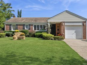 818 Palmetto Drive, Franklin Square NY 11010