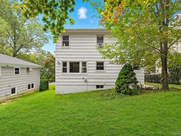 105 Sprague Road, Scarsdale NY 10583