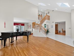 1 Ellen Court, Glen Cove NY 11542