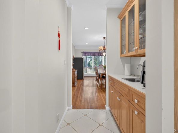 1 Ellen Court, Glen Cove NY 11542