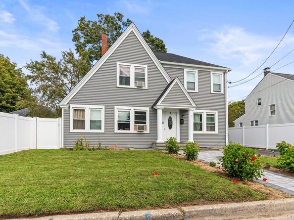 5 Northridge Street, Patchogue NY 11772