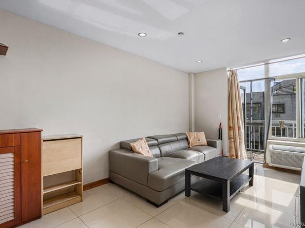 3717 111th Street 4F, Corona NY 11368