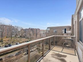 35 N Chatsworth Avenue 6R, Larchmont NY 10538