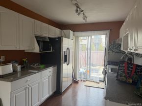 92 Gauguin Court 92, Middle Island NY 11953