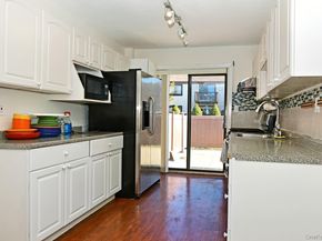 92 Gauguin Court 92, Middle Island NY 11953