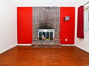 92 Gauguin Court 92, Middle Island NY 11953