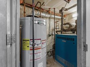 7535 60th Place, Glendale NY 11385