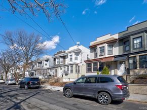 7535 60th Place, Glendale NY 11385
