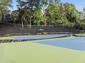 5700 Arlington Avenue 2D, Bronx NY 10471