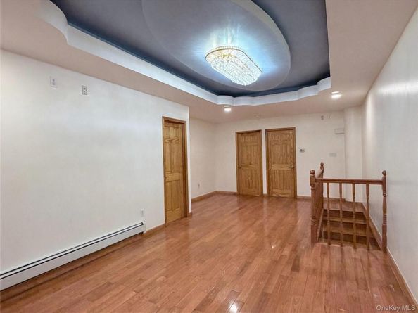 152-12 Peck Avenue, Flushing NY 11355