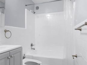 5015 39th Street 1F, Sunnyside NY 11104