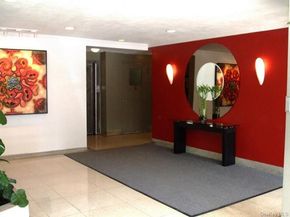 5015 39th Street 1F, Sunnyside NY 11104