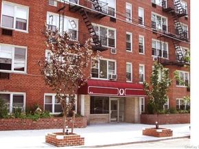 5015 39th Street 1F, Sunnyside NY 11104