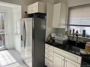 160 N Central Avenue, Valley Stream NY 11580