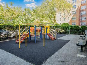 2 Sadore Lane 5U, Yonkers NY 10710