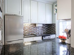 70 S Park Avenue 112, Rockville Centre NY 11570