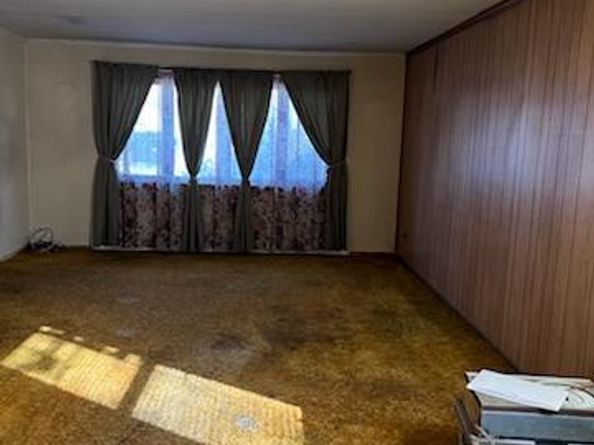 7950 262nd Street, Glen Oaks NY 11004