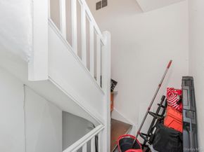 4190 E Tremont Avenue, Bronx NY 10465