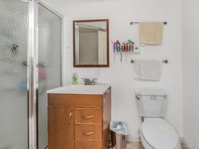 4190 E Tremont Avenue, Bronx NY 10465