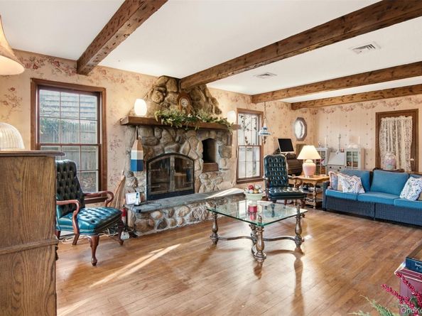 105 Rustic Road, Port Jefferson NY 11777