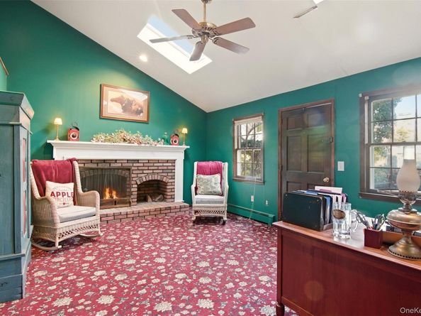 105 Rustic Road, Port Jefferson NY 11777