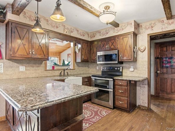 105 Rustic Road, Port Jefferson NY 11777