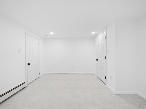 4 Julie Lane, Selden NY 11784