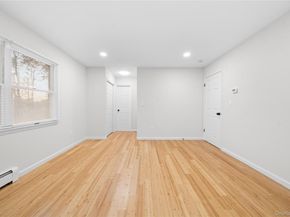 4 Julie Lane, Selden NY 11784