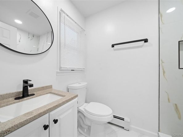 4 Julie Lane, Selden NY 11784