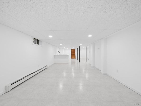 4 Julie Lane, Selden NY 11784